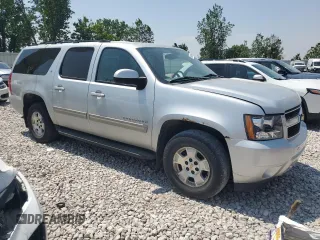 2012 Chevrolet Suburban LT z VIN 1GNSKJE73CR271477, wystawiony jako Copart lot #60445445 z przebiegiem Nie podano mil oraz Czysty tytuł • Clean title. Historia ofert i sprzedaży dostępna na DreamBid. Obrazek 4.