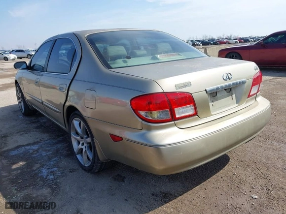 2003 Infiniti I35 Luxury with VIN JNKDA31A53T114732, listed as a IAAI auction lot 41576624 with 232,437 mi miles. Bid and sale history available at carsss.com. Image 3.