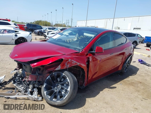 2024 Tesla Model Y Long Range z VIN 7SAYGDEEXRA236065, wystawiony jako IAAI lot #41834658 z przebiegiem 20 313 mil mil oraz . Historia ofert i sprzedaży dostępna na DreamBid. Obrazek 20.