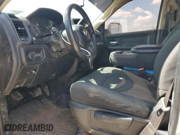 2019 Ram 3500 Tradesman with VIN 3C63R3GL4KG711274, listed as a Copart auction lot 71644104 with 164,921 mi miles and Clean Title. Bid and sale history available at carsss.com. Image 7.