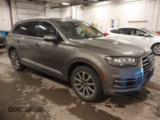 2017 Audi Q7 Premium Plus with VIN WA1LAAF71HD056659, listed as a IAAI auction lot 41729649 with 105,685 mi miles. Bid and sale history available at carsss.com. Image 1.