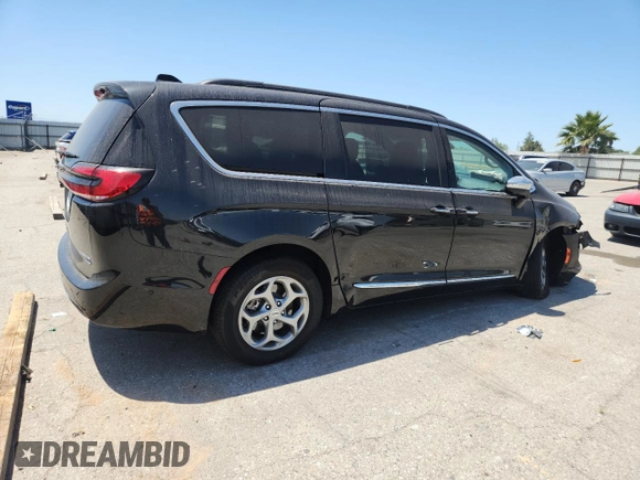 2023 Chrysler Pacifica Limited with VIN 2C4RC3GG8PR604835, listed as a Copart auction lot 57661325 with 33,232 mi miles and Salvage title. Bid and sale history available at DreamBid. Image 3.