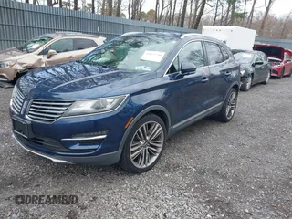 2015 Lincoln MKC z VIN 5LMTJ2AH4FUJ17746, wystawiony jako IAAI lot #42027746 z przebiegiem 111 240 mil mil oraz . Historia ofert i sprzedaży dostępna na DreamBid. Obrazek 2.