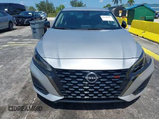 2024 Nissan Altima SR z VIN 1N4BL4CVXRN362258, wystawiony jako IAAI lot #42346465 z przebiegiem 40 265 mil mil oraz . Historia ofert i sprzedaży dostępna na DreamBid. Obrazek 12.