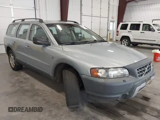 2002 Volvo V70 with VIN YV1SZ58D321051356, listed as a IAAI auction lot 42617624 with 135,897 mi miles and . Bid and sale history available at DreamBid. Image 1.