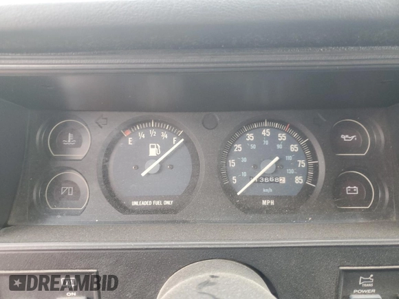 1987 Jeep Cherokee z VIN 1JCMR7819HT151523, wystawiony jako Copart lot #51586765 z przebiegiem 113 668 mil mil oraz Szkoda całkowita • Salvage title. Historia ofert i sprzedaży dostępna na DreamBid. Obrazek 9.