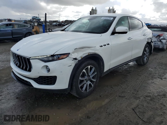 2017 Maserati Levante with VIN ZN661XUAXHX250088, listed as a Copart auction lot 40583294 with 26,317 mi miles. Bid and sale history available at carsss.com. Image 1.