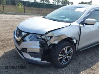 2019 Nissan Rogue SL with VIN 5N1AT2MV5KC829785, listed as a IAAI auction lot 42033567 with 77,907 mi miles and . Bid and sale history available at carsss.com. Image 6.