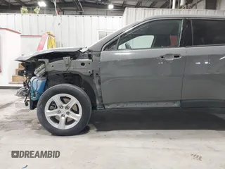 2024 Jeep Compass Sport с VIN 3C4NJDAN8RT580067, выставлен на аукционе IAAI как лот 41589835 с пробегом 29 014 миль миль и . История ставок и продаж доступна на DreamBid. Изображение 17.
