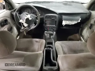 2002 Saturn SL z VIN 1G8ZK527X2Z267857, wystawiony jako Copart lot #46072975 z przebiegiem Nie podano mil oraz Szkoda całkowita • Salvage title. Historia ofert i sprzedaży dostępna na DreamBid. Obrazek 8.