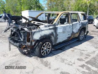 2015 GMC Yukon Denali with VIN 1GKS2CKJXFR655818, listed as a IAAI auction lot 41641960 with 1 mi miles. Bid and sale history available at carsss.com. Image 2.