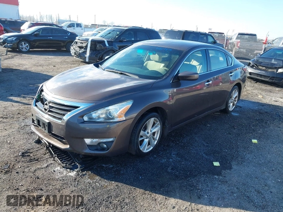 2015 Nissan Altima 2.5 S with VIN 1N4AL3AP8FC172637, listed as a IAAI auction lot 41617876 with 162,290 mi miles. Bid and sale history available at carsss.com. Image 19.