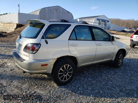 2001 Lexus RX 300 with VIN JTJHF10U410184187, listed as a Copart auction lot 83488384 with 264,053 mi miles and Clean Title. Bid and sale history available at carsss.com. Image 3.