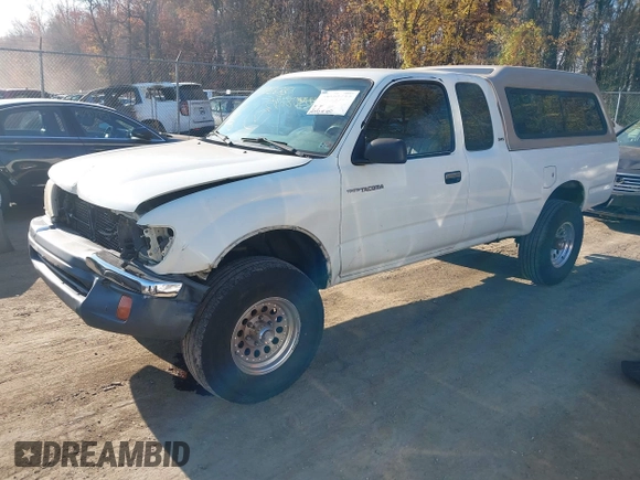 1998 Toyota Tacoma with VIN 4TAWN72N3WZ103586, listed as a IAAI auction lot 40908635 with 197,024 mi miles and . Bid and sale history available at DreamBid. Image 2.