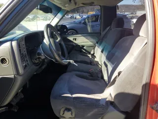 2000 Chevrolet Silverado 1500 with VIN 1GCEK14T1YE364131, listed as a Copart auction lot 80485414 with 132,875 mi miles and Salvage Title. Bid and sale history available at carsss.com. Image 7.