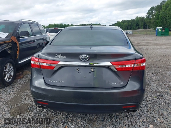 2013 Toyota Avalon XLE z VIN 4T1BK1EB0DU073513, wystawiony jako IAAI lot #42364719 z przebiegiem 208 242 mil mil oraz . Historia ofert i sprzedaży dostępna na DreamBid. Obrazek 16.