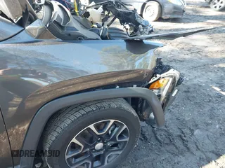 2022 Jeep Compass Latitude with VIN 3C4NJDBB8NT124794, listed as a IAAI auction lot 41817343 with 55,166 mi miles and . Bid and sale history available at DreamBid. Image 6.