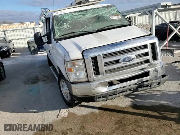 2012 Ford Econoline Cargo Super Duty Commercial z VIN 1FTSS3EL4CDB08755, wystawiony jako Copart lot #84272844 z przebiegiem Nie podano mil oraz Szkoda całkowita • Salvage title. Historia ofert i sprzedaży dostępna na DreamBid. Obrazek 12.