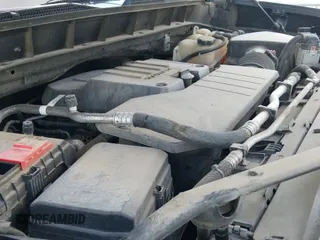 2021 Chevrolet Silverado 1500 Custom с VIN 1GCPWBEK0MZ193819, выставлен на аукционе IAAI как лот 43236122 с пробегом 128 411 миль миль и . История ставок и продаж доступна на DreamBid. Изображение 19.