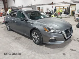 2020 Nissan Altima S z VIN 1N4BL4BV6LC127358, wystawiony jako IAAI lot #41632354 z przebiegiem 116 244 mil mil oraz . Historia ofert i sprzedaży dostępna na DreamBid. Obrazek 1.