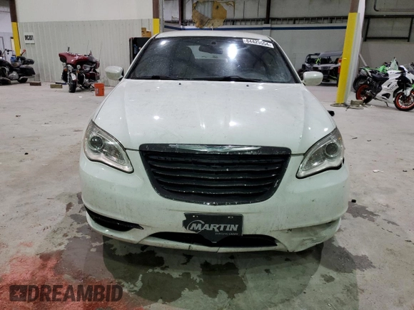 2012 Chrysler 200 Touring with VIN 1C3CCBBB7CN283443, listed as a Copart auction lot 84429554 with 175,444 mi miles and Non Repairable. Bid and sale history available at DreamBid. Image 5.
