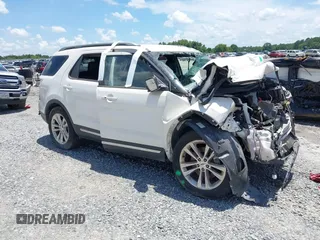 2018 Ford Explorer XLT z VIN 1FM5K7D81JGB74656, wystawiony jako IAAI lot #40228084 z przebiegiem 189 180 mil mil oraz . Historia ofert i sprzedaży dostępna na DreamBid. Obrazek 1.