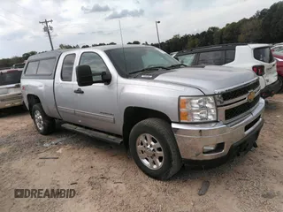 2012 Chevrolet Silverado 2500HD LT z VIN 1GC2KXCG1CZ337684, wystawiony jako IAAI lot #40494392 z przebiegiem Nie podano mil oraz . Historia ofert i sprzedaży dostępna na DreamBid. Obrazek 1.