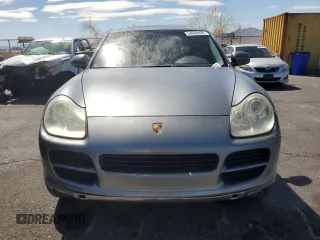 2005 Porsche Cayenne S z VIN WP1AB29P05LA65266, wystawiony jako Copart lot #54900635 z przebiegiem 147 672 mil mil oraz Szkody całkowita. Historia ofert i sprzedaży dostępna na DreamBid. Obrazek 5.