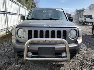 2014 Jeep Patriot Limited z VIN 1C4NJRCB3ED528619, wystawiony jako Copart lot #49765885 z przebiegiem 123 563 mil mil oraz Czysty tytuł • Clean title. Historia ofert i sprzedaży dostępna na DreamBid. Obrazek 5.