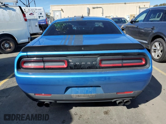 2019 Dodge Challenger R/T Scat Pack Widebody z VIN 2C3CDZFJ8KH521928, wystawiony jako Copart lot #44774595 z przebiegiem 61 755 mil mil oraz Szkoda całkowita • Salvage title. Historia ofert i sprzedaży dostępna na DreamBid. Obrazek 6.
