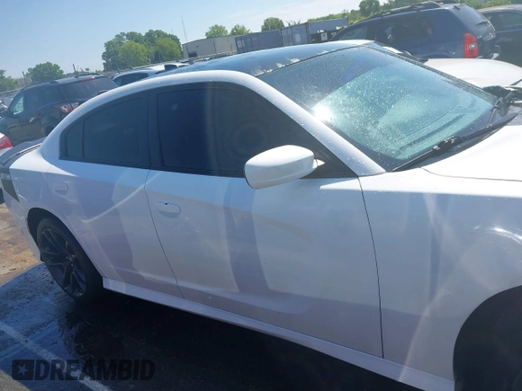 2021 Dodge Charger R/T z VIN 2C3CDXCT2MH597867, wystawiony jako IAAI lot #42212124 z przebiegiem 54 441 mil mil oraz . Historia ofert i sprzedaży dostępna na DreamBid. Obrazek 13.
