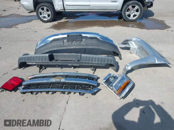 2016 Chevrolet Silverado 1500 LT with VIN 3GCPCREC1GG166207, listed as a IAAI auction lot 41577926 with 62,408 mi miles and . Bid and sale history available at DreamBid. Image 12.