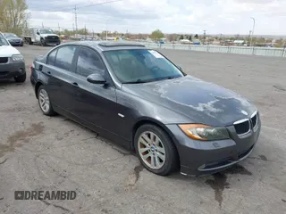 2006 BMW 3 Series 325i with VIN WBAVB13536KX69406, listed as a IAAI auction lot 41925948 with 123,734 mi miles. Bid and sale history available at carsss.com. Image 1.