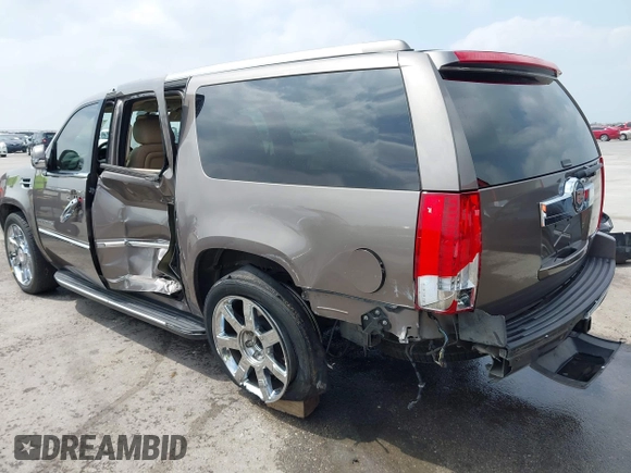 2013 Cadillac Escalade ESV Luxury with VIN 1GYS3HEF8DR135928, listed as a IAAI auction lot 41887463 with 91,774 mi miles and . Bid and sale history available at DreamBid. Image 6.