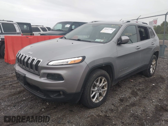 2014 Jeep Cherokee Latitude with VIN 1C4PJMCS5EW198112, listed as a IAAI auction lot 40417706 with 169,921 mi miles. Bid and sale history available at carsss.com. Image 18.