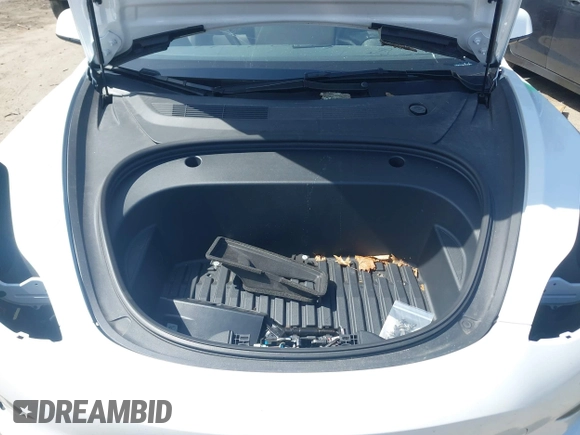 2023 Tesla Model 3 с VIN 5YJ3E1EA4PF570830, выставлен на аукционе IAAI как лот 41947821 с пробегом 52 550 миль миль и . История ставок и продаж доступна на DreamBid. Изображение 10.