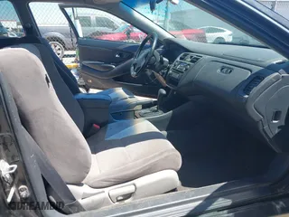 1999 Honda Accord Cpe EX with VIN 1HGCG2250XA012085, listed as a IAAI auction lot 42107661 with 266,736 mi miles. Bid and sale history available at carsss.com. Image 5.