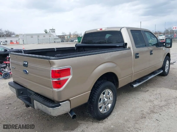 2011 Ford F-150 XLT with VIN 1FTFW1CTXBFC38247, listed as a IAAI auction lot 41863888 with NaN miles. Bid and sale history available at carsss.com. Image 4.