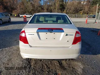 2010 Ford Fusion Hybrid with VIN 3FADP0L34AR287532, listed as a IAAI auction lot 40817732 with 161,351 mi miles. Bid and sale history available at carsss.com. Image 16.