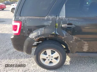 2008 Ford Escape XLT with VIN 1FMCU93138KD65438, listed as a IAAI auction lot 42073549 with 185,343 mi miles. Bid and sale history available at carsss.com. Image 12.