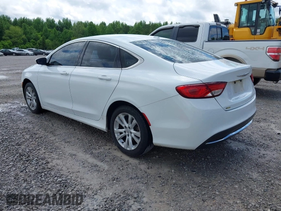 2015 Chrysler 200 Limited z VIN 1C3CCCAB5FN590198, wystawiony jako IAAI lot #42237641 z przebiegiem 216 505 mil mil oraz . Historia ofert i sprzedaży dostępna na DreamBid. Obrazek 3.