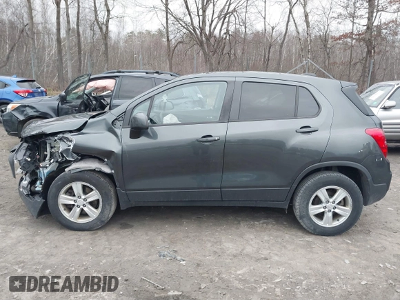 2019 Chevrolet Trax LS with VIN 3GNCJNSB5KL386143, listed as a IAAI auction lot 41848085 with 78,680 mi miles and . Bid and sale history available at DreamBid. Image 14.