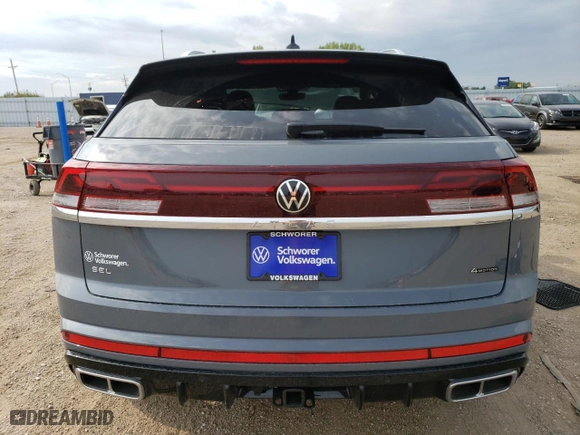2024 Volkswagen Atlas Cross Sport 2.0T SEL R-Line with VIN 1V2AE2CA9RC253737, listed as a Copart auction lot 68813474 with 325 mi miles and Salvage Title. Bid and sale history available at carsss.com. Image 6.