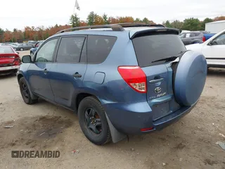 2007 Toyota RAV4 with VIN JTMBK33V675027230, listed as a IAAI auction lot 40697729 with 288,662 mi miles. Bid and sale history available at carsss.com. Image 3.