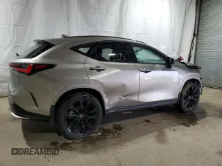 2024 Lexus NX 350 F Sport z VIN 2T2KGCEZ5RC031983, wystawiony jako Copart lot #49097585 z przebiegiem 6 402 mil mil oraz Czysty tytuł • Clean title. Historia ofert i sprzedaży dostępna na DreamBid. Obrazek 3.