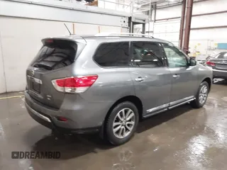 2015 Nissan Pathfinder SV with VIN 5N1AR2MM0FC662246, listed as a IAAI auction lot 41592969 with 156,382 mi miles. Bid and sale history available at carsss.com. Image 4.