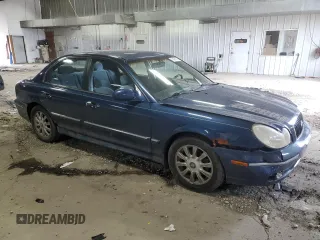 2004 Hyundai Sonata GLS with VIN KMHWF35H94A019697, listed as a Copart auction lot 51681035 with 174,304 mi miles and Clean Title. Bid and sale history available at carsss.com. Image 4.