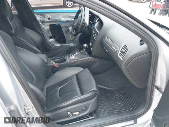 2015 Audi S4 Premium Plus with VIN WAUBGAFL9FA045093, listed as a IAAI auction lot 41428941 with 82,597 mi miles. Bid and sale history available at carsss.com. Image 5.