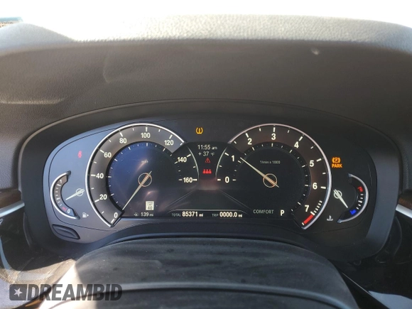 2018 BMW 5 Series 530i xDrive z VIN WBAJA7C55JWA73915, wystawiony jako Copart lot #42592435 z przebiegiem 85 371 mil mil oraz Nie do naprawy • Non repairable. Historia ofert i sprzedaży dostępna na DreamBid. Obrazek 9.