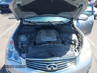 2010 Infiniti EX Journey z VIN JN1AJ0HP2AM701882, wystawiony jako IAAI lot #42327541 z przebiegiem 88 960 mil mil oraz . Historia ofert i sprzedaży dostępna na DreamBid. Obrazek 10.